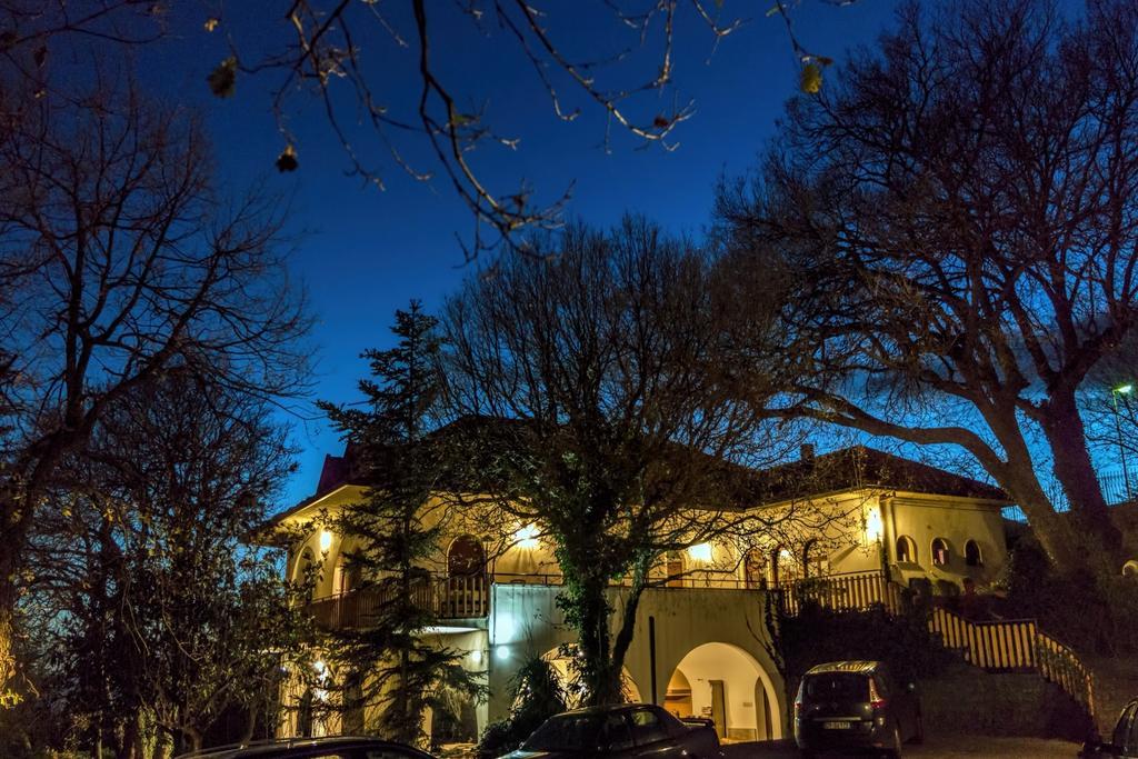 Domus Verdiana Ragalna Exteriér fotografie